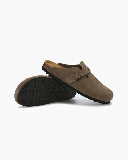 Clogs aus Wildleder