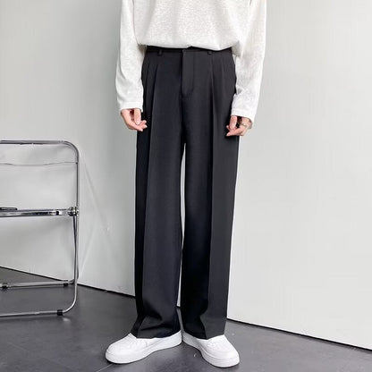 GUNSAN Enganliegende Hose
