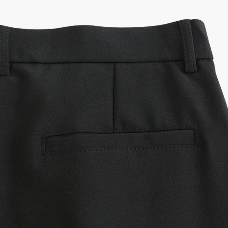 GUNSAN Enganliegende Hose